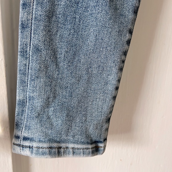 Denim Forum Lola skinny crop jeans - Picture 7 of 9